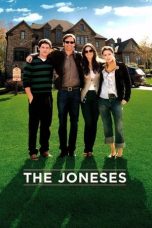 Nonton film The Joneses layarkaca21 indoxx1 ganool online streaming terbaru