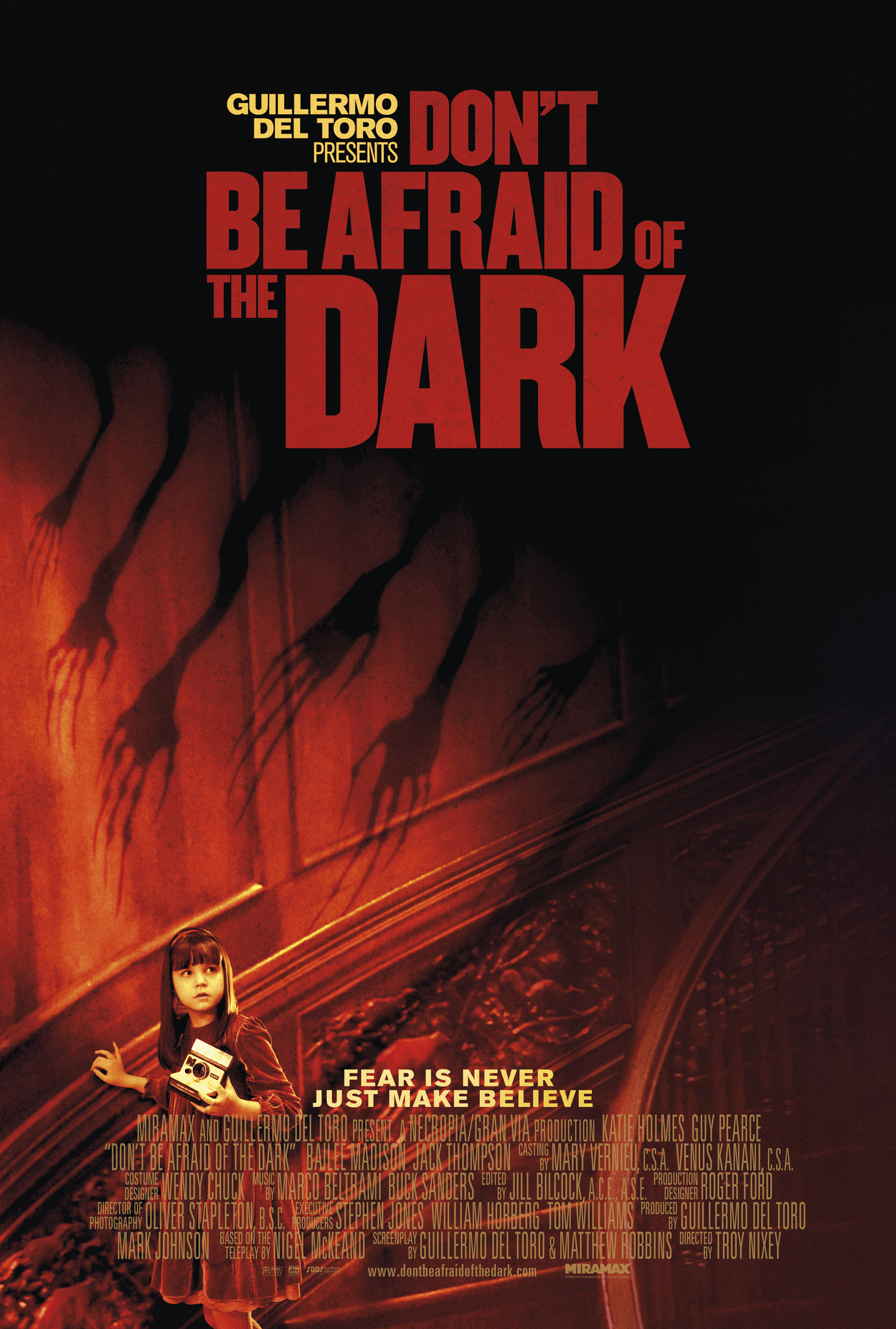 Nonton film Dont Be Afraid of the Dark layarkaca21 indoxx1 ganool online streaming terbaru